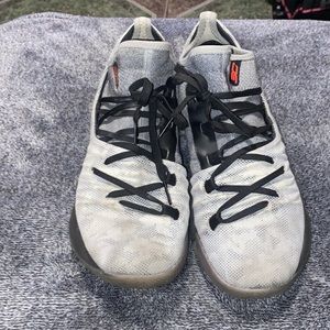 Under armour Kids Grade School Stephen Curry 5 shoes